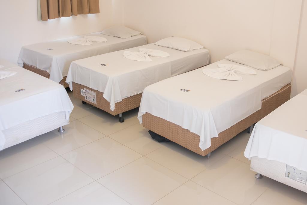 M & A Hotel Гояния Экстерьер фото